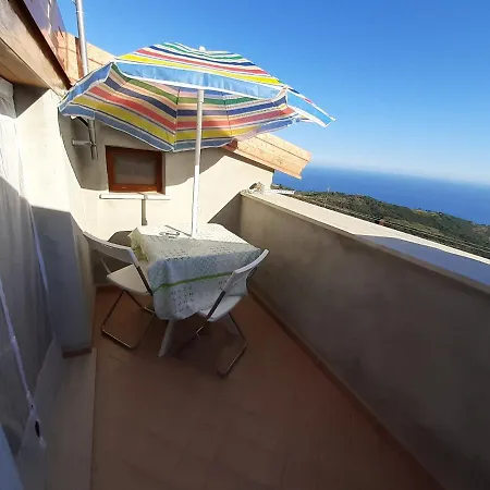 Carmineholidayhouse * ポッリカ